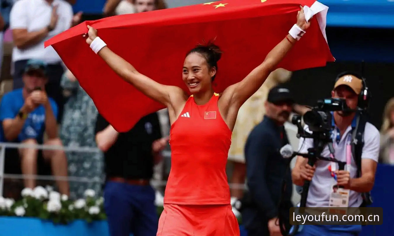 郑钦文赢球了，但别急着恭喜——先看看赢的过程才发现问题。昨晚WTA500巴特洪堡站首轮，中国金花打满三盘7比5、4比6、6比4拿下资格赛选手谢拉。表面上是场开门红，可如果我们不盯比分而盯内容，这场球能挑出的毛病不比亮点少。作为老看网球的，我先把结论放这儿：这不是一场能让人放心的胜利，但它暴露的问题恰恰是接下来进入草地深轮次前，最值得修补的窗口。